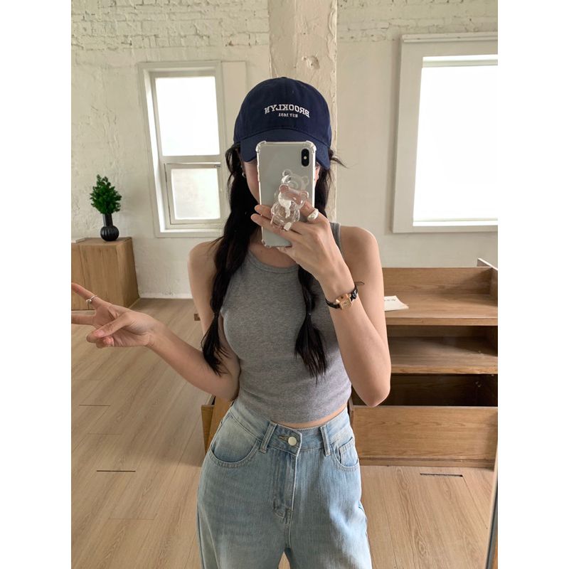 2025【舒適百搭】6款超人氣削肩背心、女生無袖背心推薦！女裝時尚 層次感穿搭必備｜PTT/Dcard嚴選