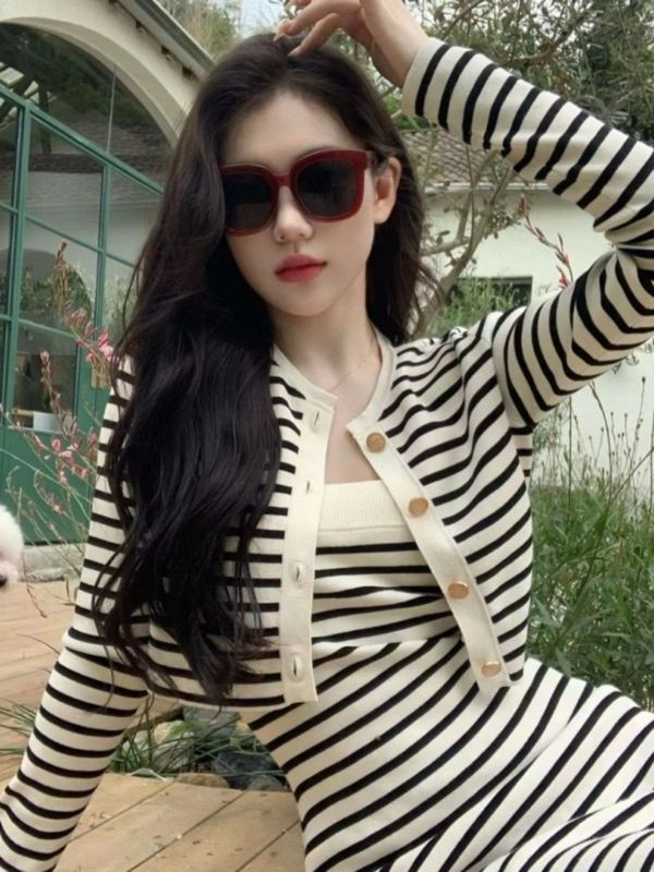 2025【氣質百搭】6款超人氣小香風套裝推薦！韓系、法式甜美風必備｜PTT/Dcard嚴選