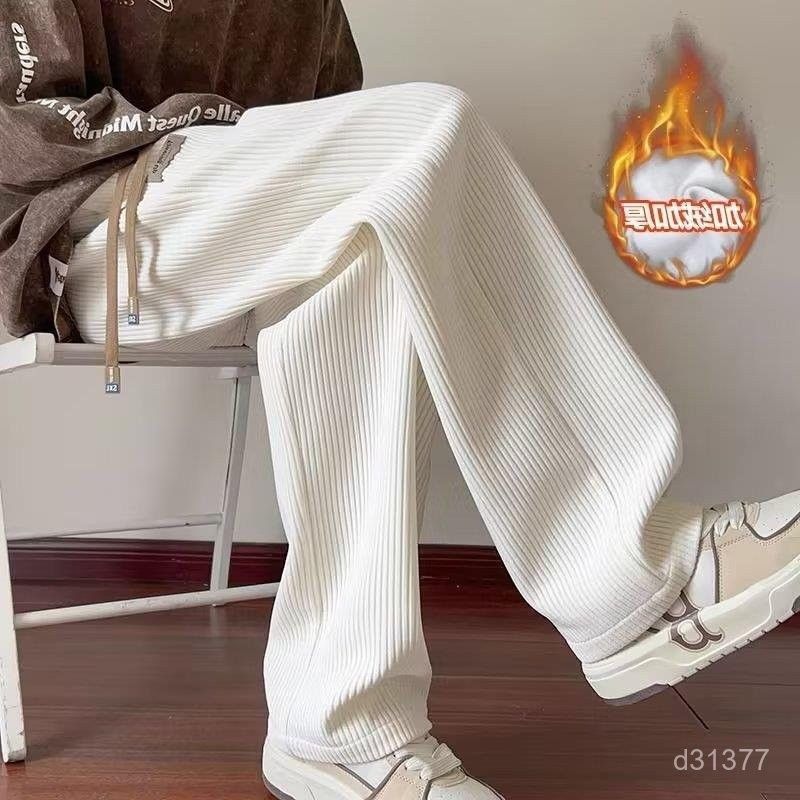 2025【暖冬穿搭】6款超人氣男生燈芯絨褲推薦！保暖又有型、實穿必備｜PTT/Dcard嚴選