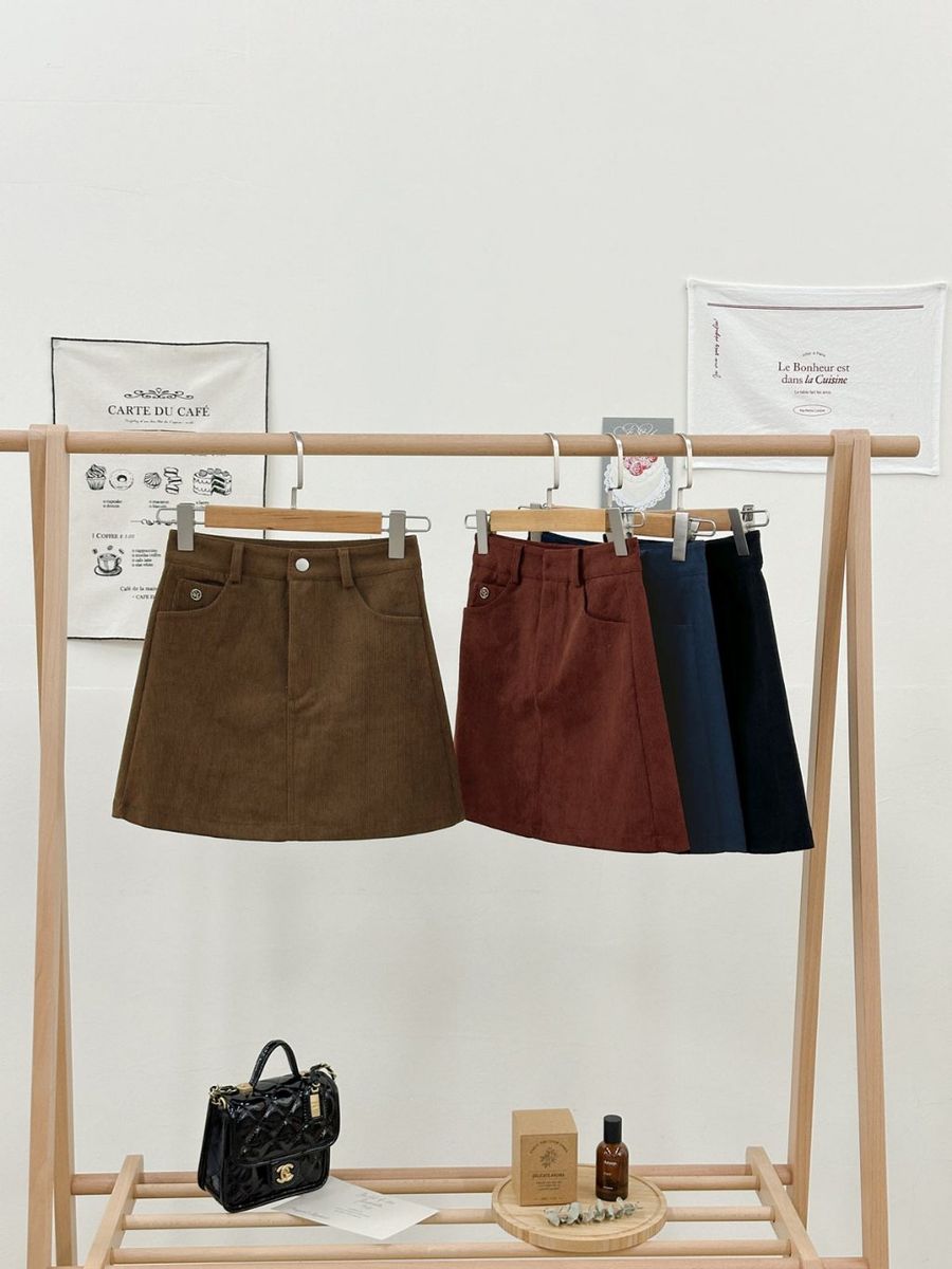 2025【韓系時尚】6款超人氣A字裙、A字短裙推薦！修身顯瘦、穿搭必備｜PTT/Dcard嚴選